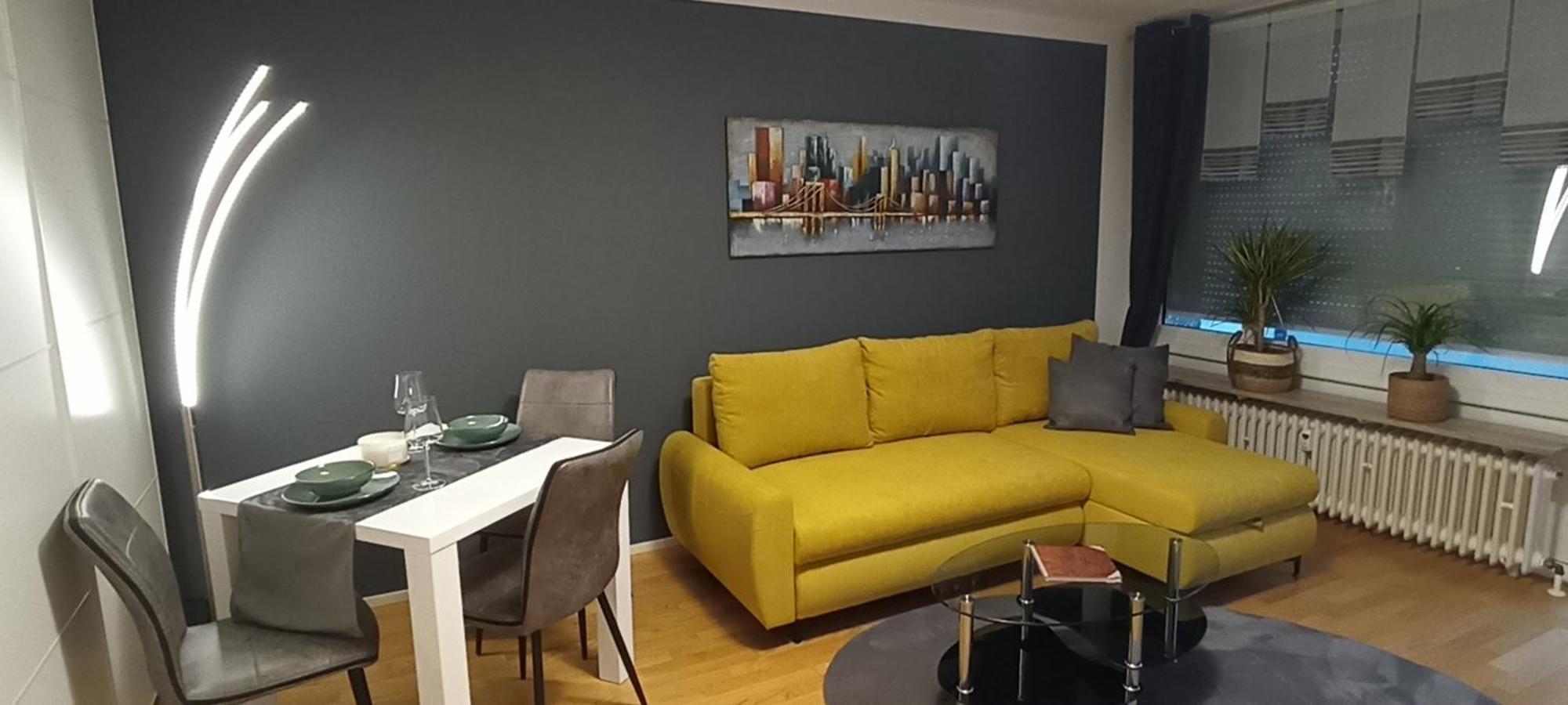 Gemuetliches Helles Apartment Mit Balkon Und Parkplatz Vor Der Tuer Im Zentrum Von Bayreuth Exterior foto
